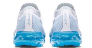 Nike Air VaporMax Flyknit белые с голубым 35-40