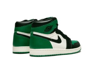 Nike Jordan 1 Retro бело-зелено-черные (35-45)